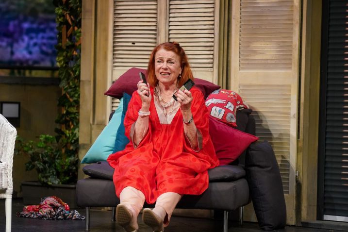 Iva Janžurová jako hvězda pařížské scény Joce de Guérande. Foto: Richard Kocourek